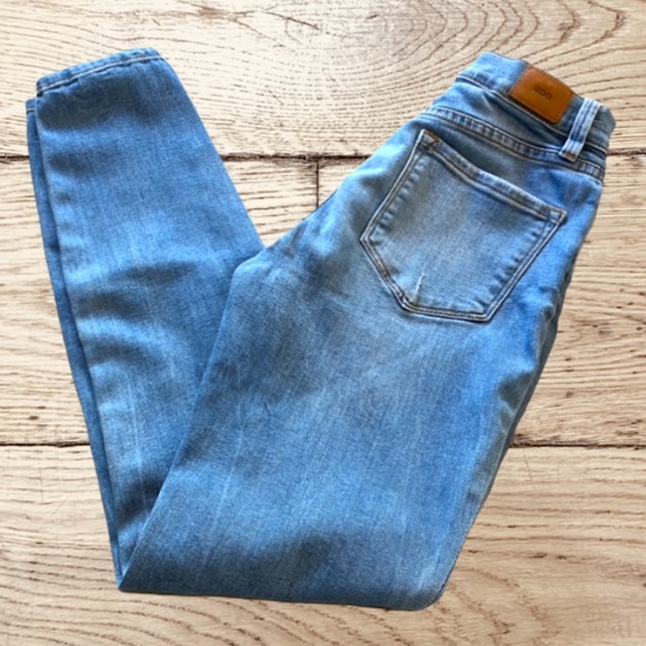 BDG by Urban Outfitters High Rise Twig Denim Jeans - Picture 2 of 6